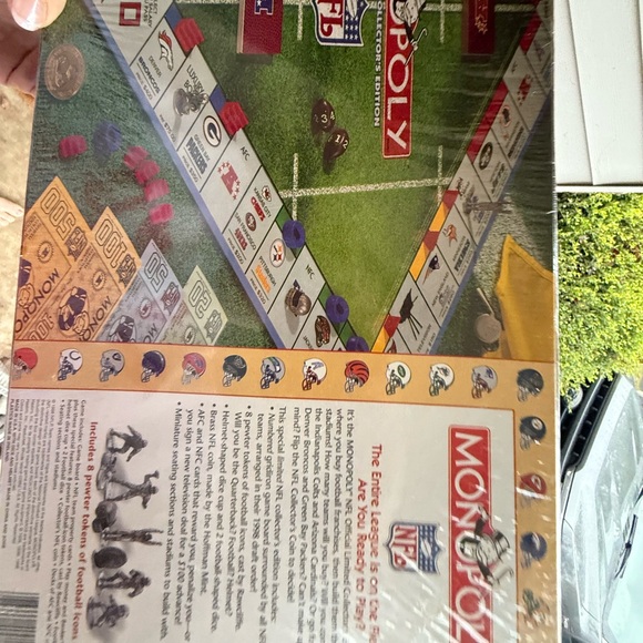 Vintage Monopoly 1998 - Collector's Edition Factory Sealed - Picture 6 of 6